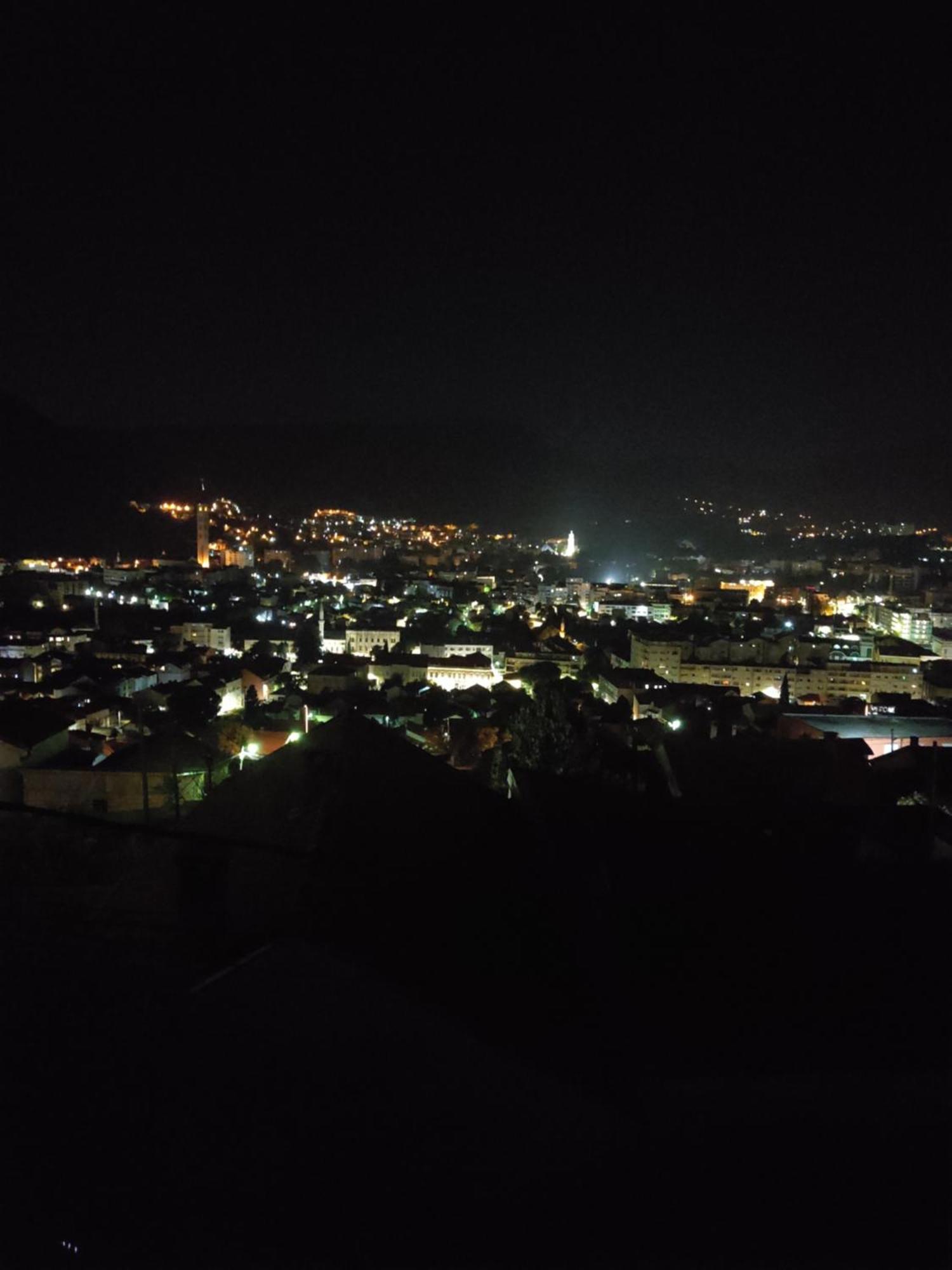View Of The City - Studio Apartment Mostar Bagian luar foto