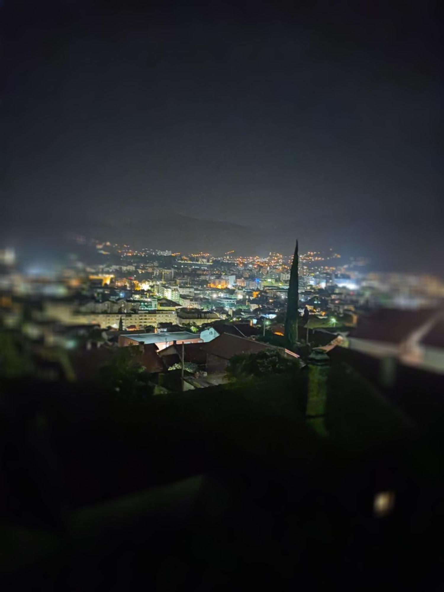 View Of The City - Studio Apartment Mostar Bagian luar foto